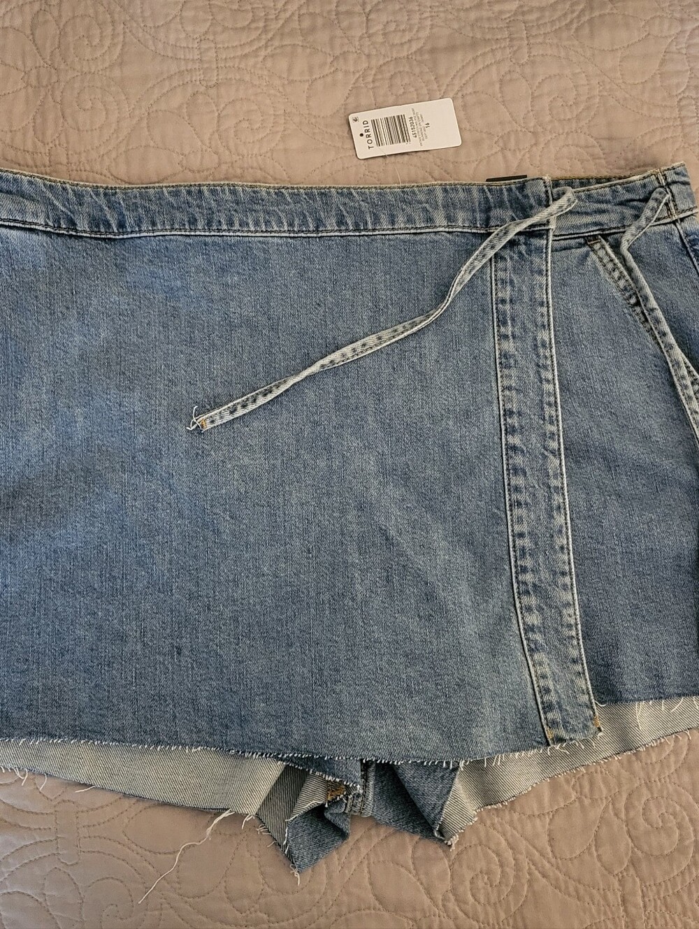 Nwt torrid size 16 Denim Skort - Picture 4 of 7